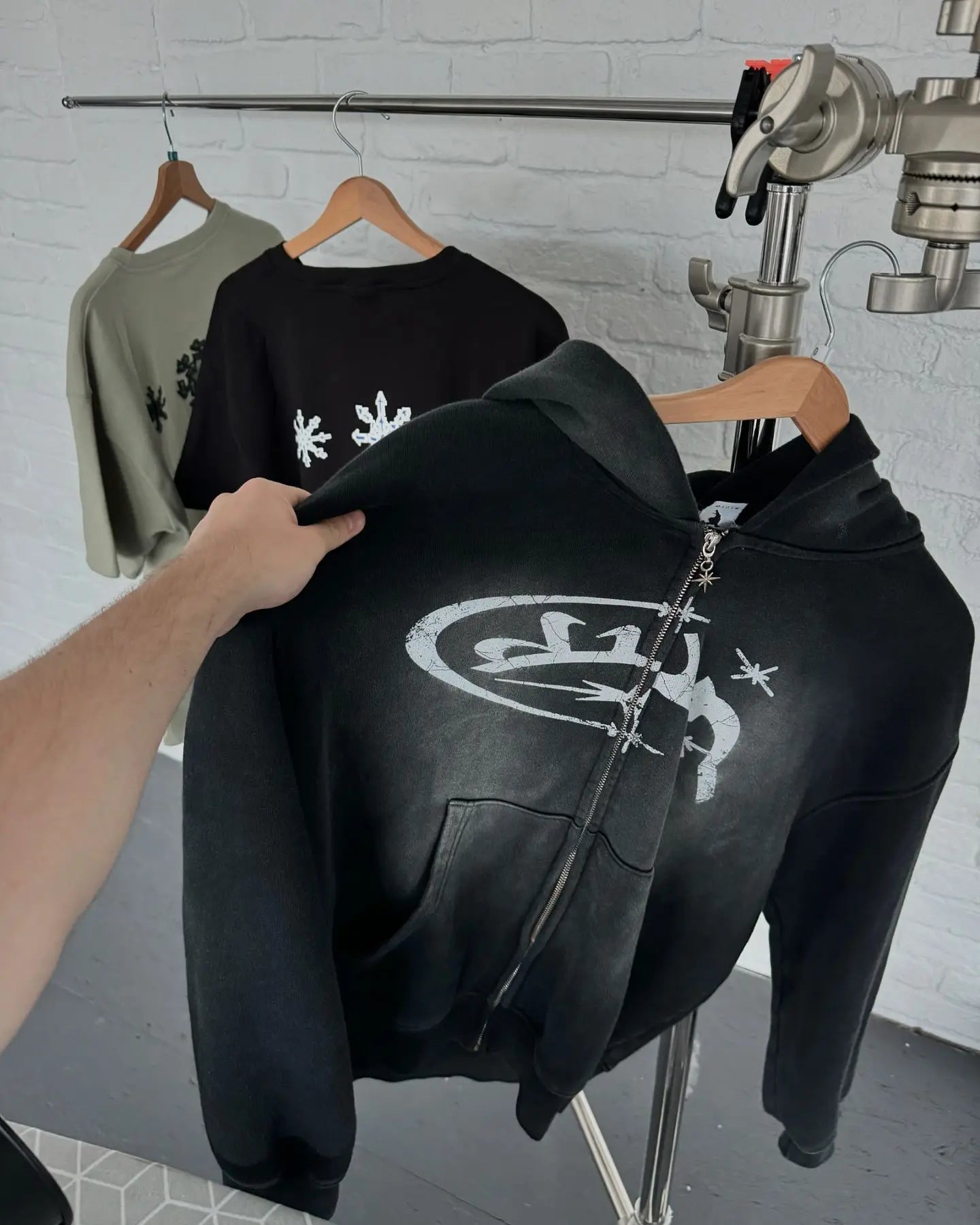 Vintage Fashion Print Zip Up Hoodie