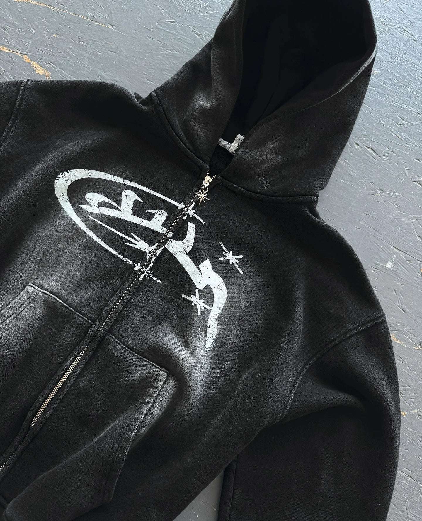 Vintage Fashion Print Zip Up Hoodie